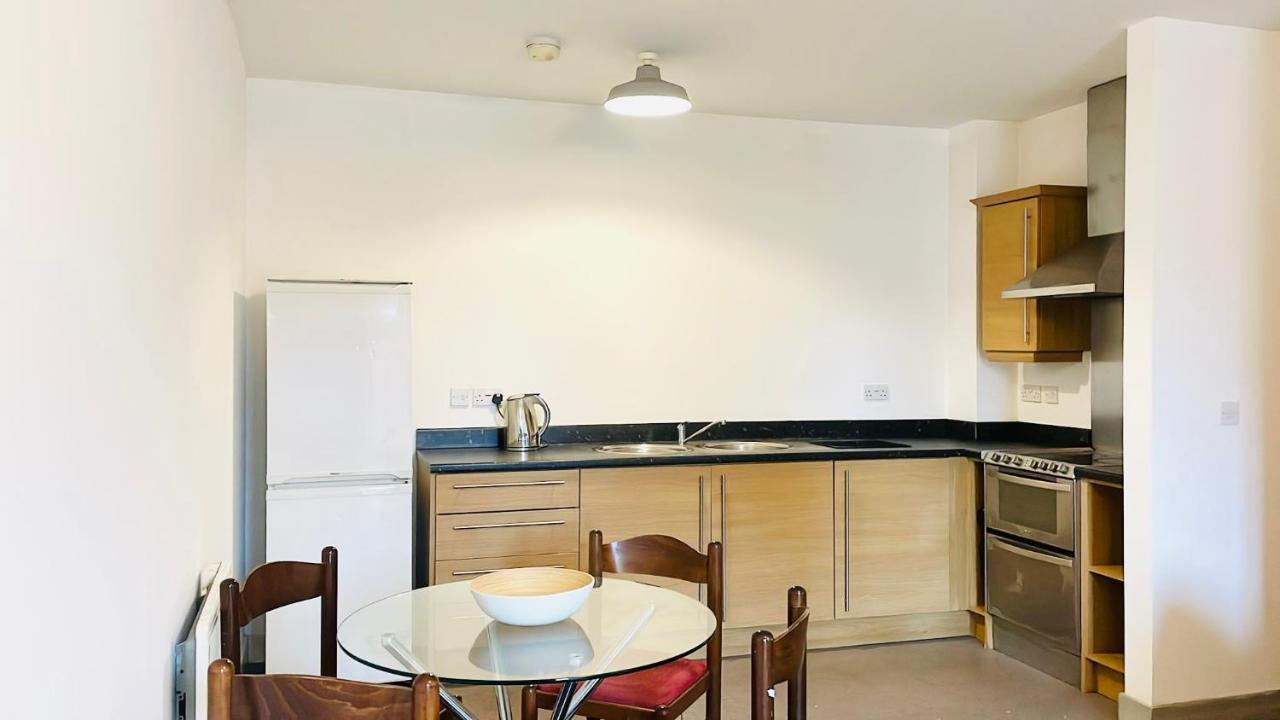 Central Spacious แมนเชสเตอร์ ภายนอก รูปภาพ